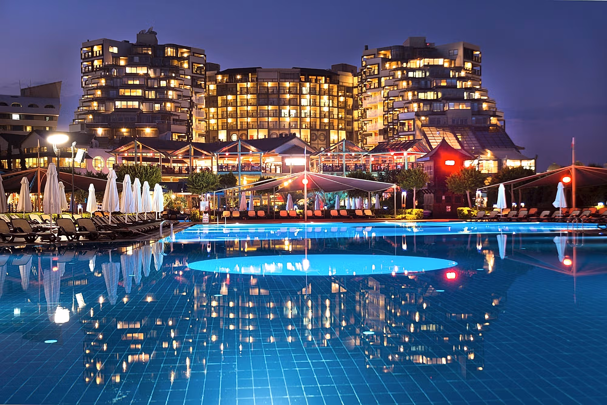 Limak Lara De Luxe Hotel